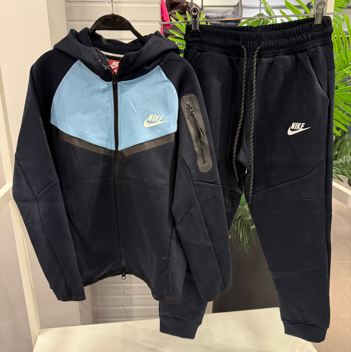 Nike tech fleece tracksuit