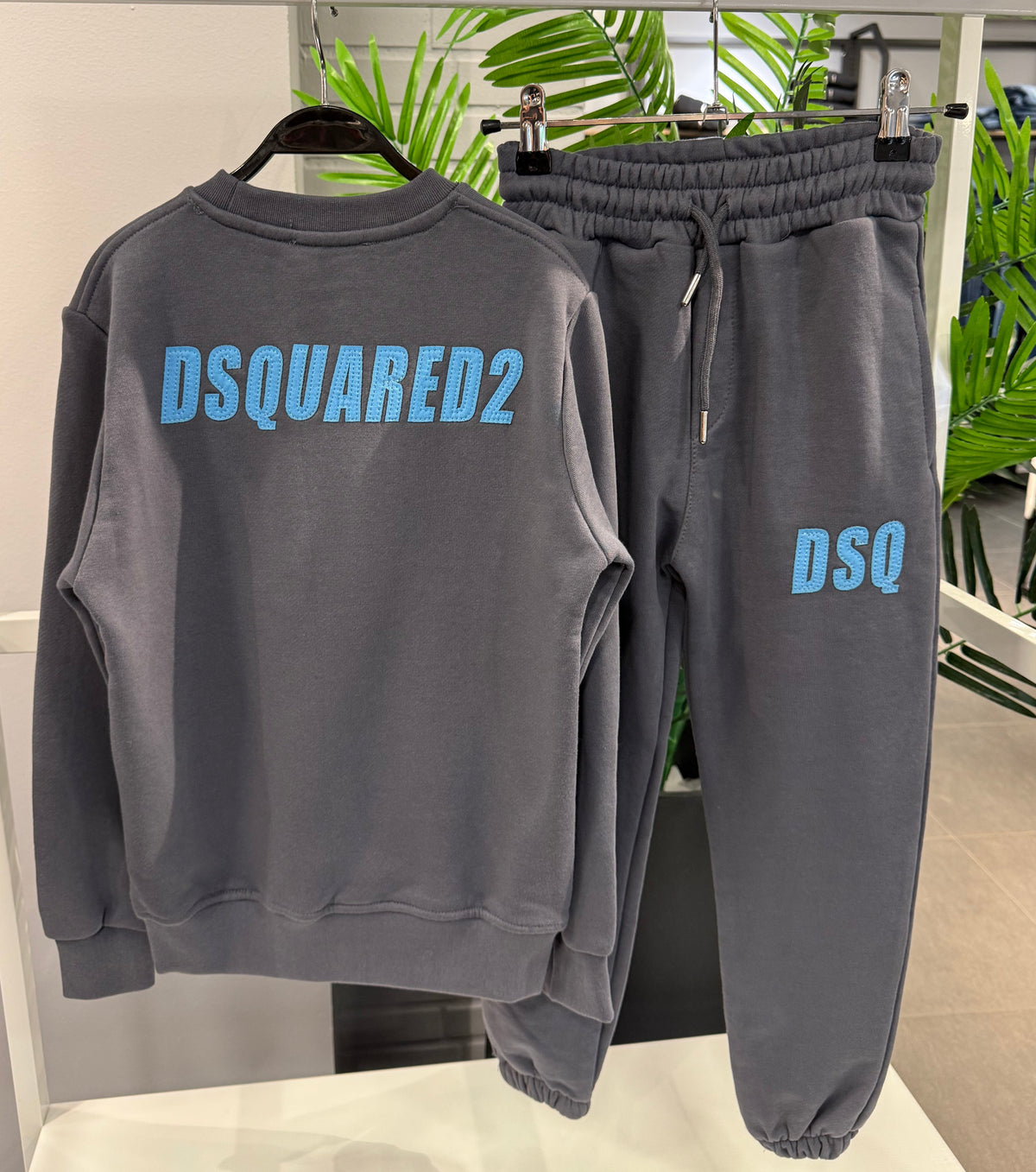 Dsq2 tracksuit