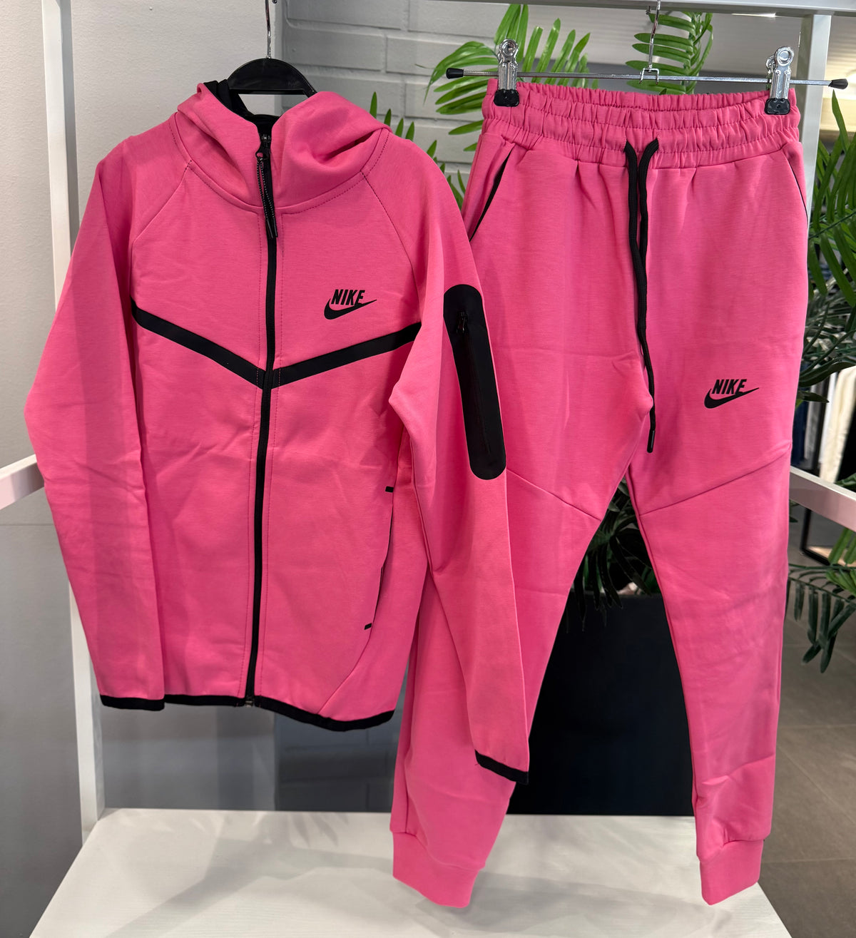 Nike tech fleece tracksuit