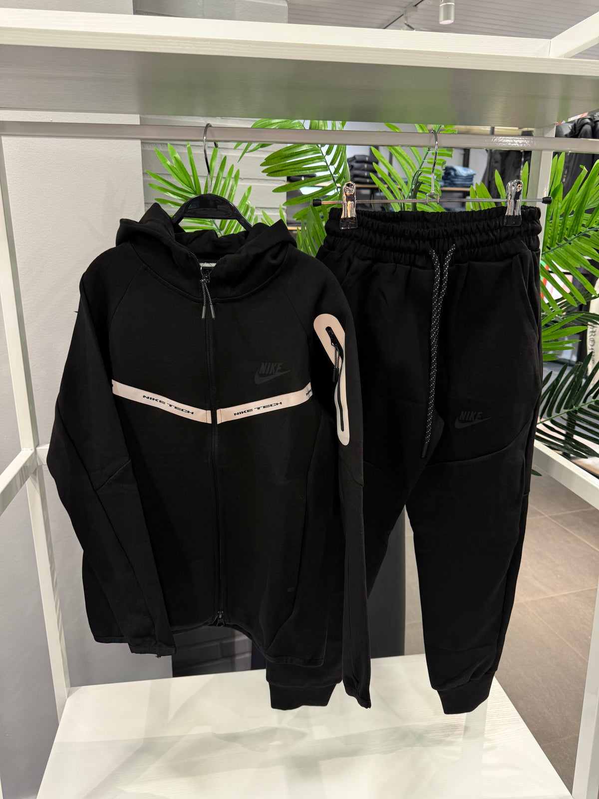 Nike tech fleece tracksuit